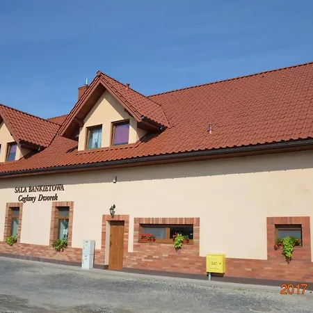 Ceglany Dworek Bed & Breakfast Chojnow