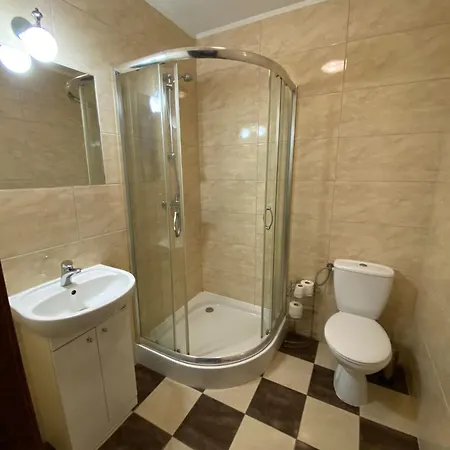 Ceglany Dworek Bed & Breakfast Chojnow