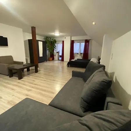 Bed & Breakfast Ceglany Dworek