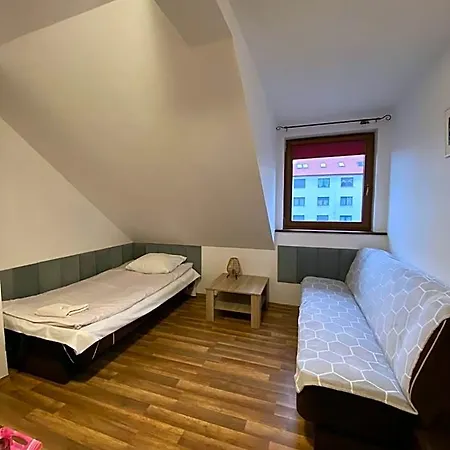 Ceglany Dworek Bed and breakfast