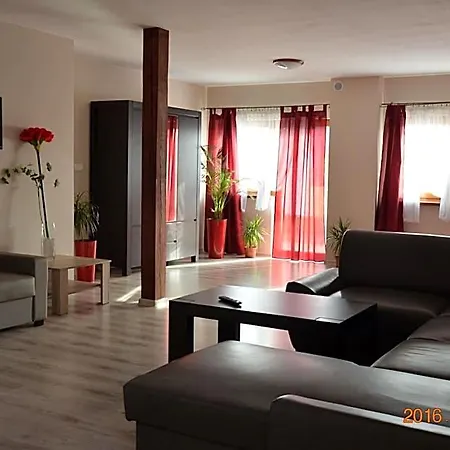Bed and breakfast Ceglany Dworek 3*